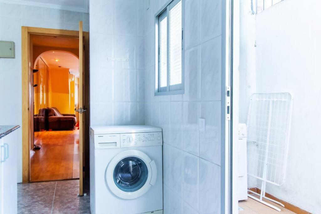 Estudio Para Parejas Con Wifi En La Playa Valence Chambre photo